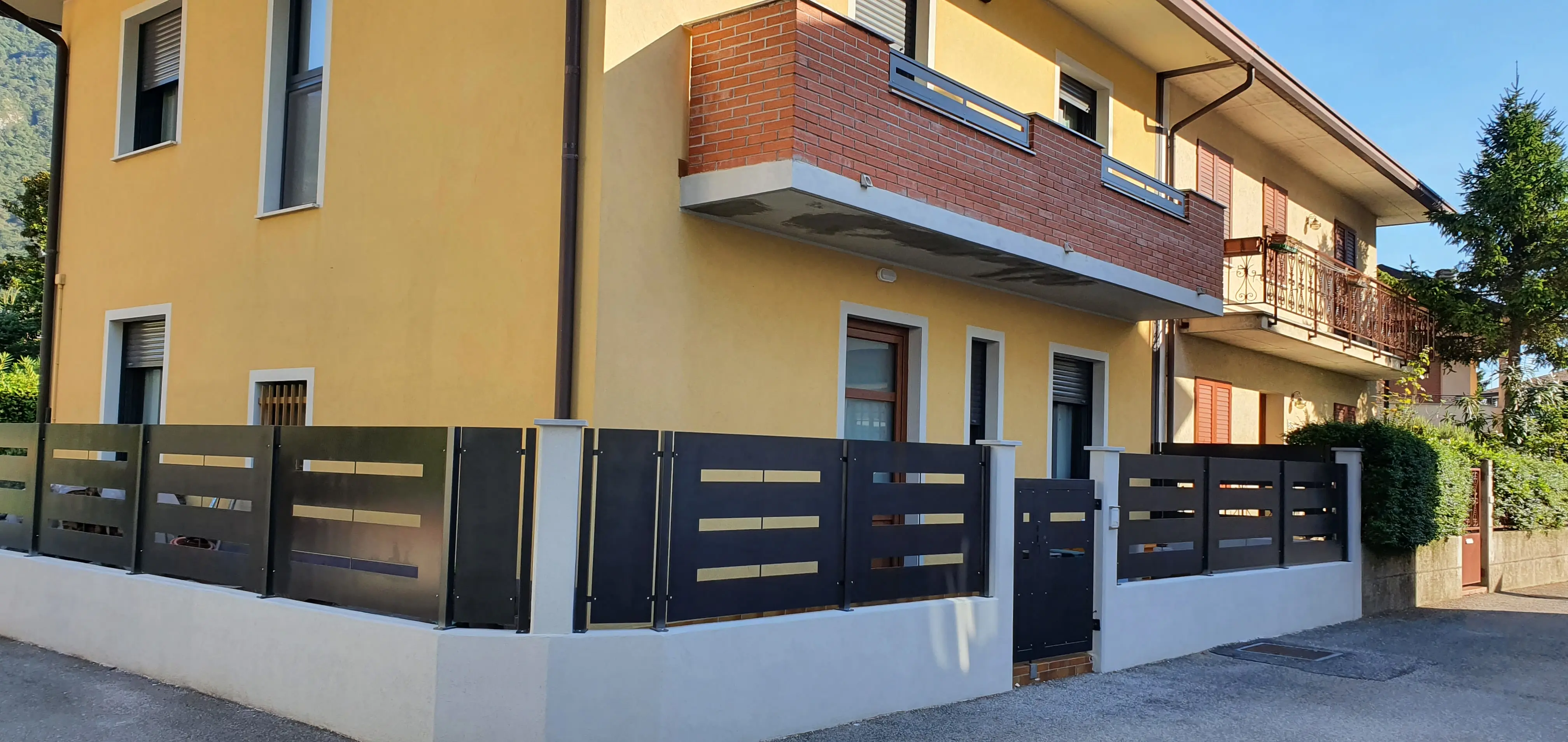 Staccionata in ferro nero